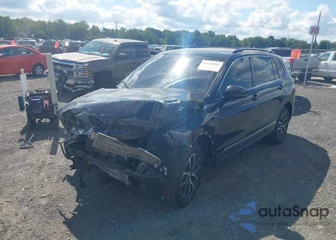 2021 Volkswagen Tiguan 2.0T Se/2.0T Se R-Line Black/2.0T Sel z USA, uszkodzony, nr VIN 3VV2B7AX1MM030765